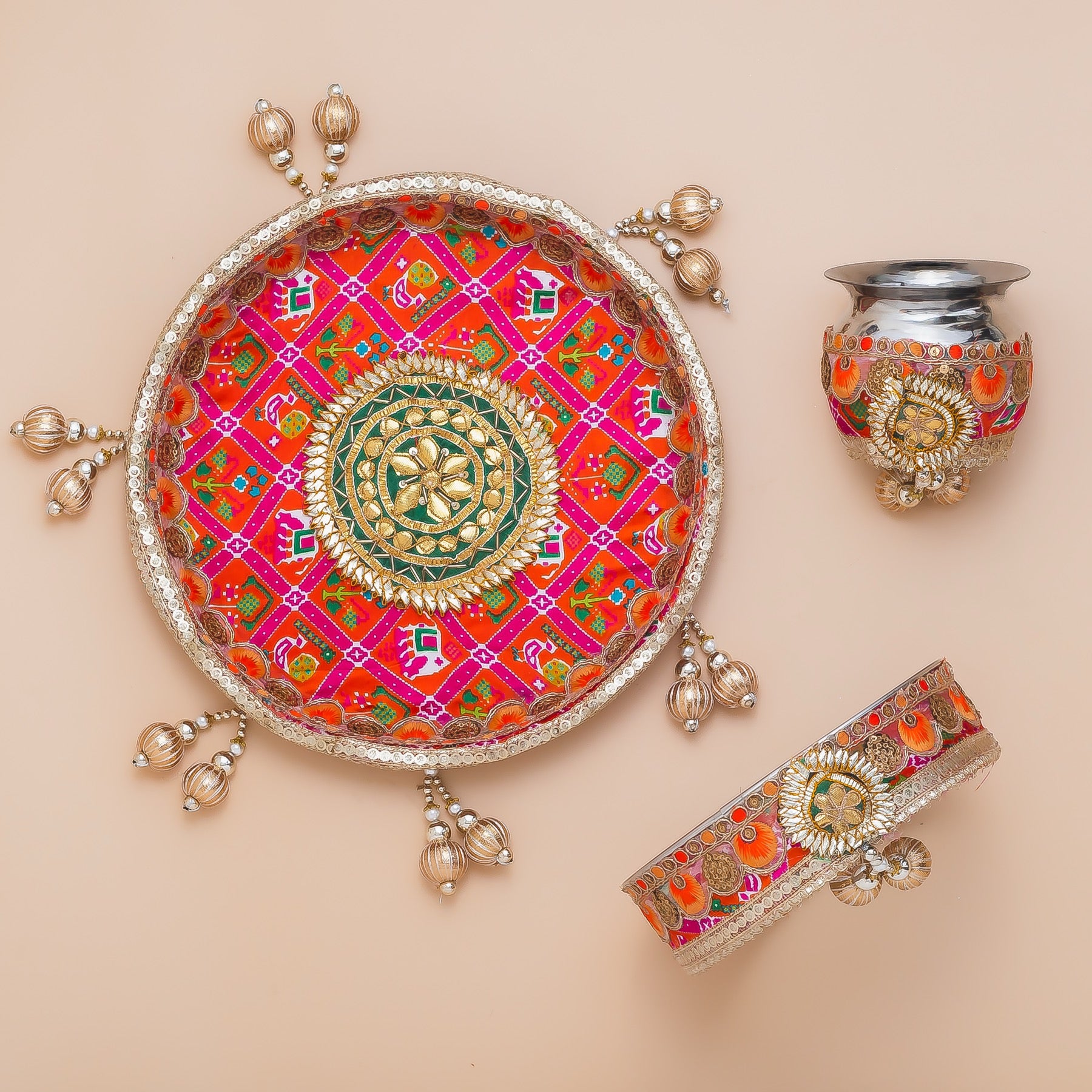 Karwa Chauth Pooja Thali Set – Bandhani Print with Gotta Patti work Tassel