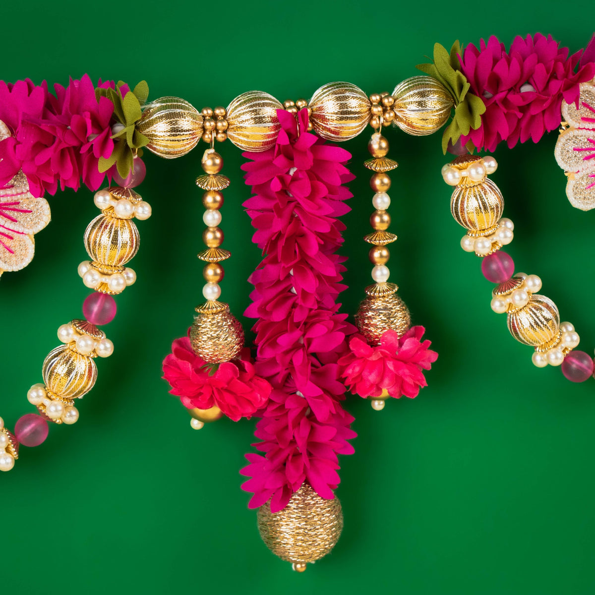 Handcrafted Red and Pink Circular Floral Bloom Toran