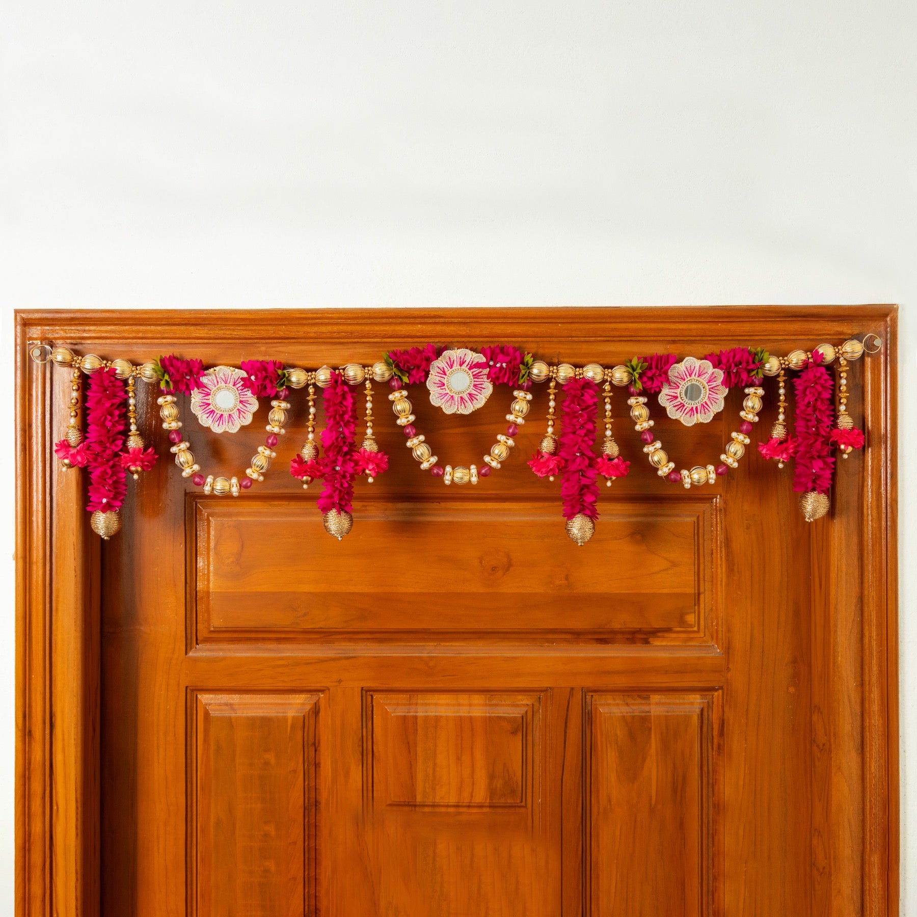 Handcrafted Red and Pink Circular Floral Bloom Toran